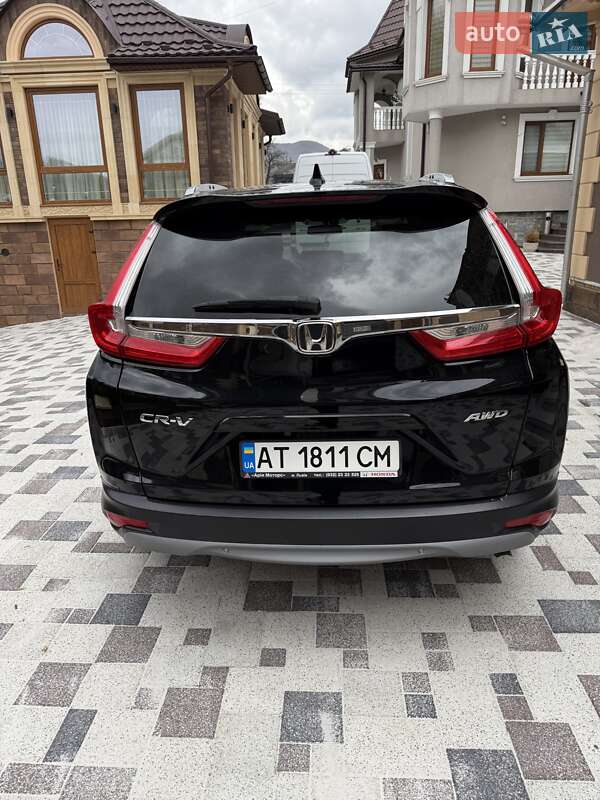 Внедорожник / Кроссовер Honda CR-V 2018 в Косове