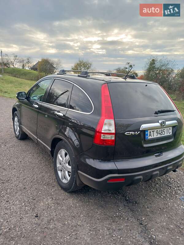 Внедорожник / Кроссовер Honda CR-V 2007 в Ивано-Франковске