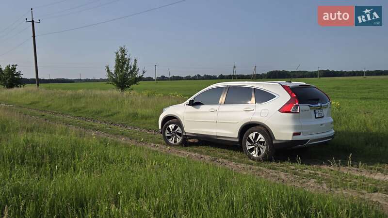 Позашляховик / Кросовер Honda CR-V 2015 в Києві
