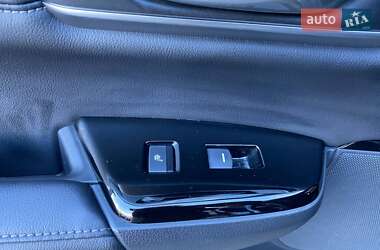 Позашляховик / Кросовер Honda CR-V 2022 в 