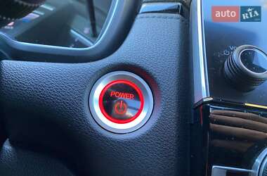 Позашляховик / Кросовер Honda CR-V 2022 в 