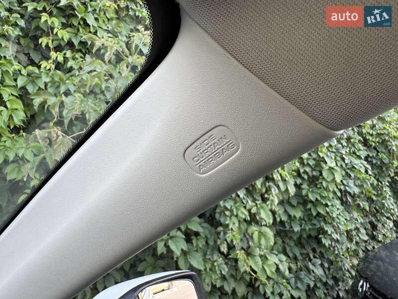 Позашляховик / Кросовер Honda CR-V 2015 в Києві фото 30 Позашляховик / Кросовер Honda CR-V 2015 в Києві