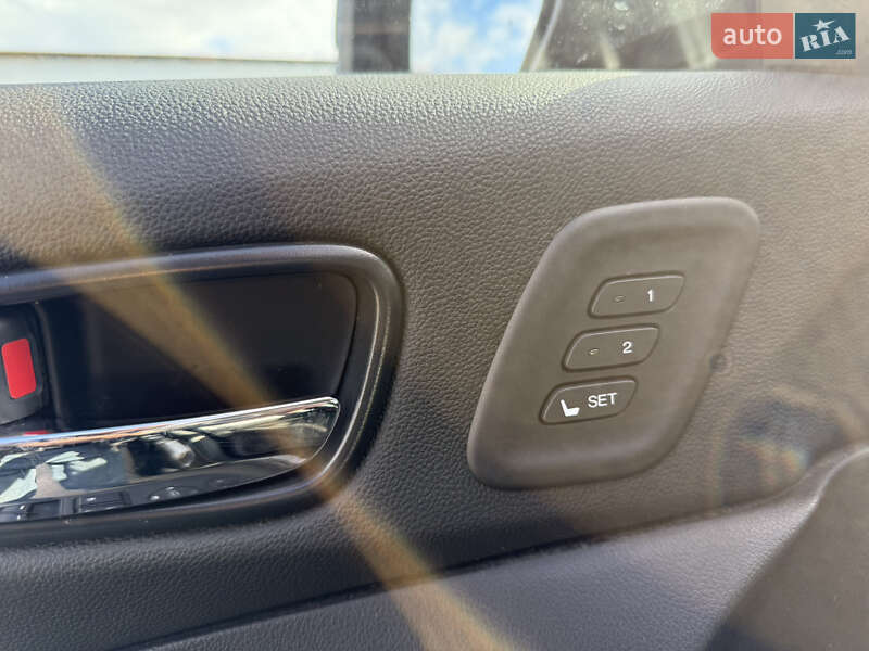 Внедорожник / Кроссовер Honda CR-V 2015 в Калуше фото 18 Внедорожник / Кроссовер Honda CR-V 2015 в Калуше