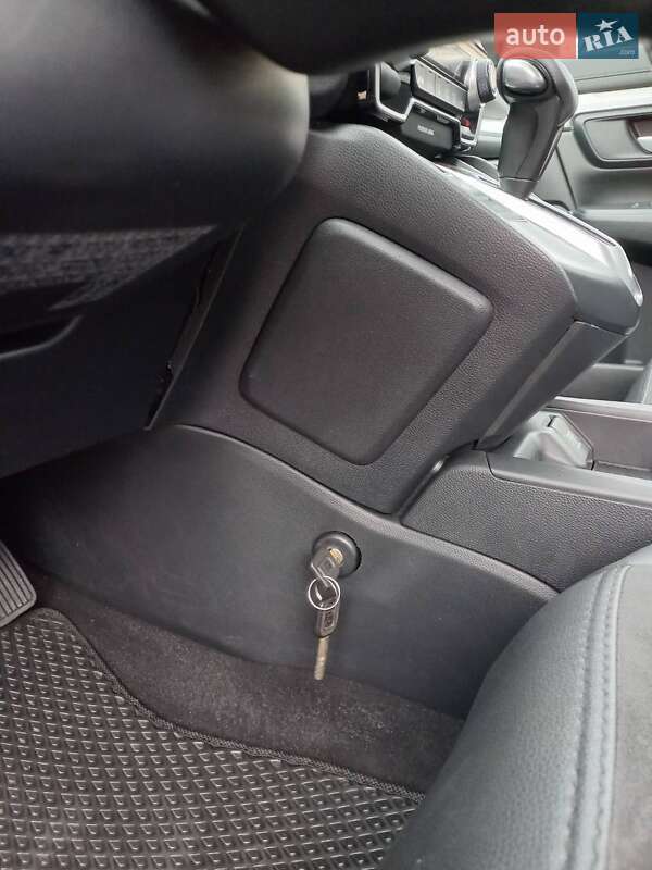 Позашляховик / Кросовер Honda CR-V 2017 в Львові