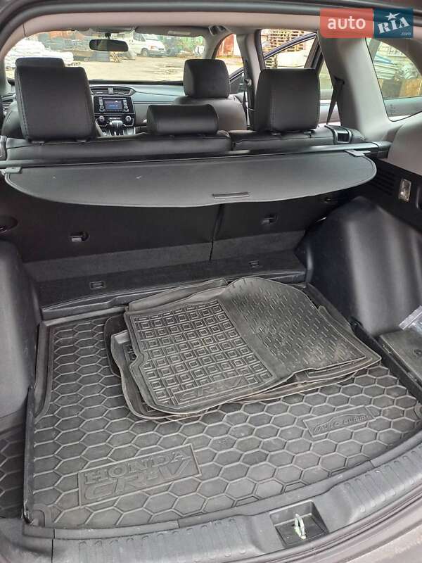 Позашляховик / Кросовер Honda CR-V 2017 в Львові