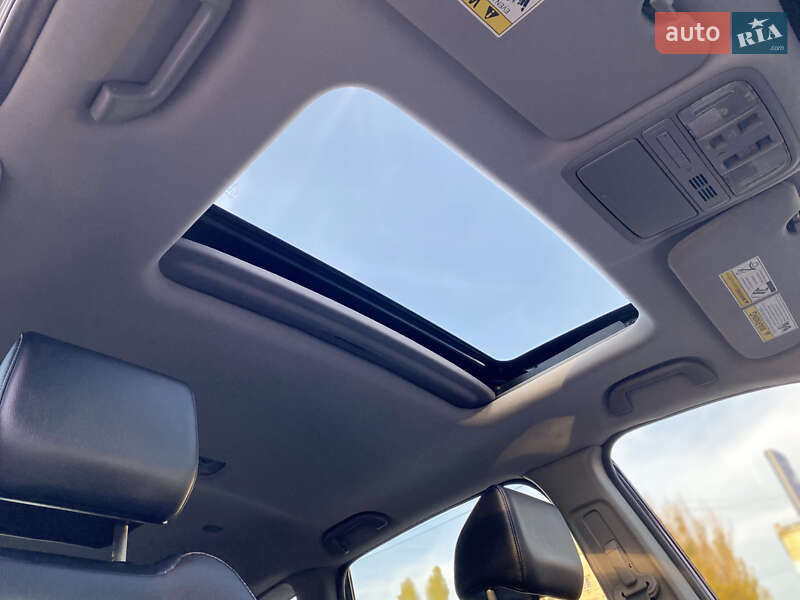 Позашляховик / Кросовер Honda CR-V 2017 в Миколаєві фото 16 Позашляховик / Кросовер Honda CR-V 2017 в Миколаєві