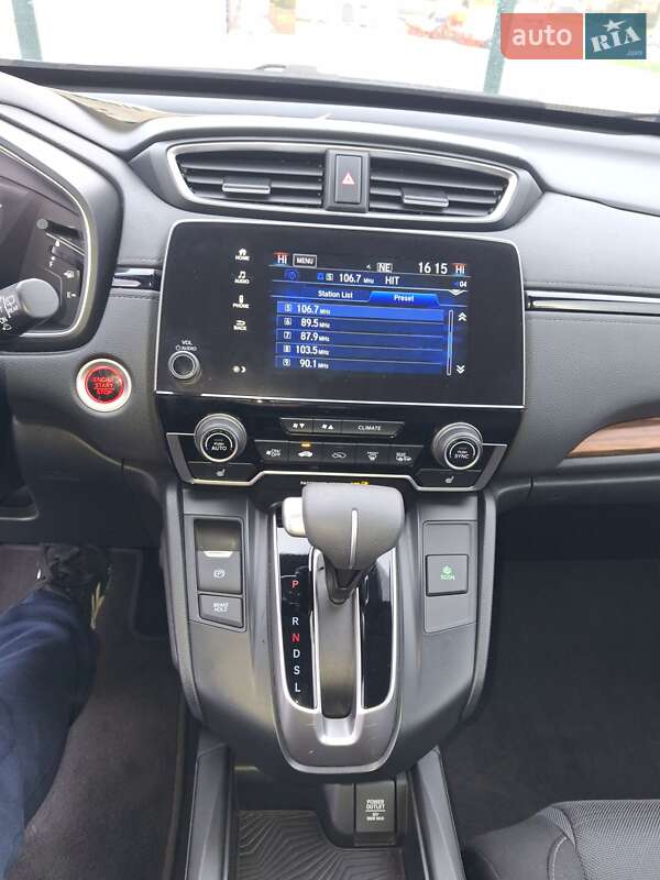 Внедорожник / Кроссовер Honda CR-V 2018 в Хмельницком