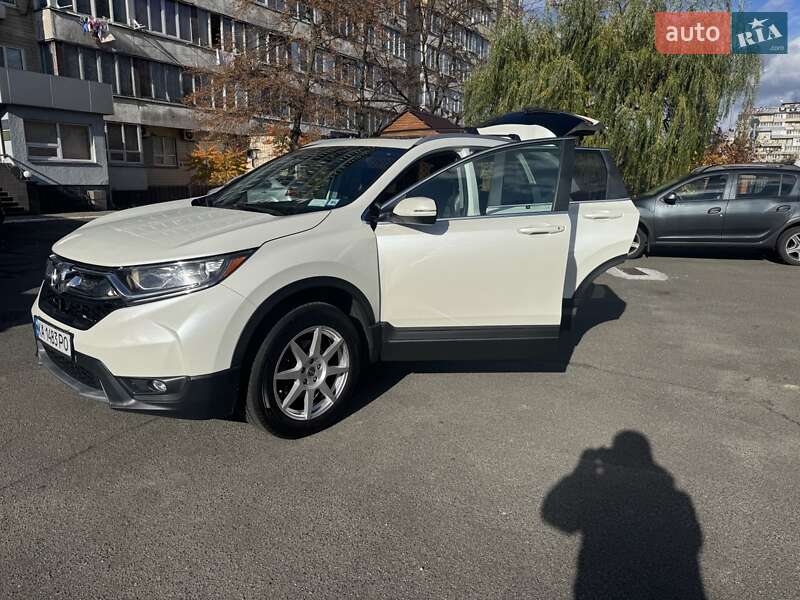 Позашляховик / Кросовер Honda CR-V 2017 в Києві