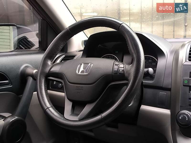 Позашляховик / Кросовер Honda CR-V 2010 в Києві