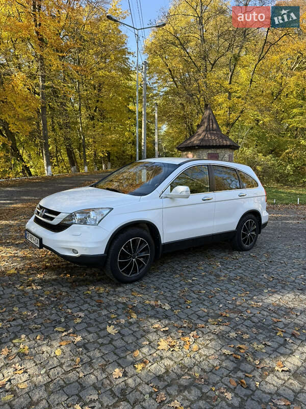 Внедорожник / Кроссовер Honda CR-V 2011 в Черновцах