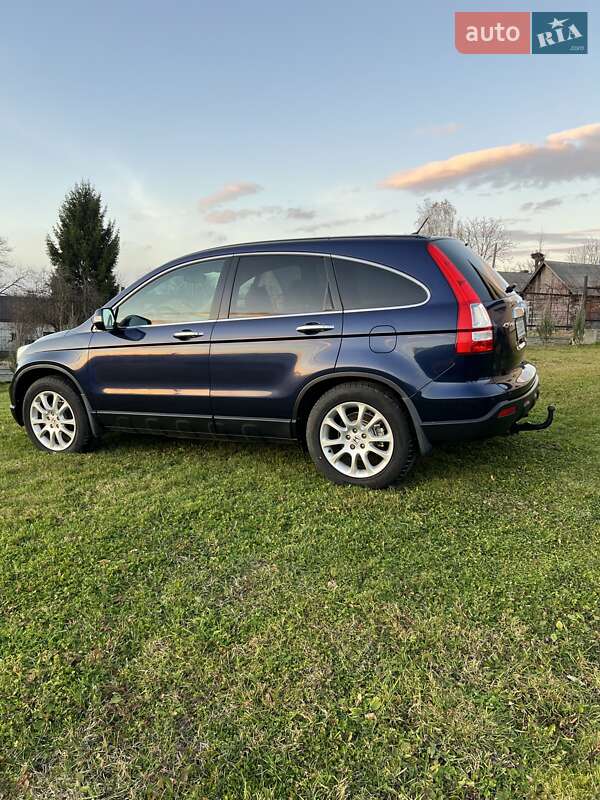 Внедорожник / Кроссовер Honda CR-V 2008 в Самборе