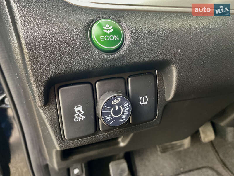Позашляховик / Кросовер Honda CR-V 2016 в Києві фото 21 Позашляховик / Кросовер Honda CR-V 2016 в Києві