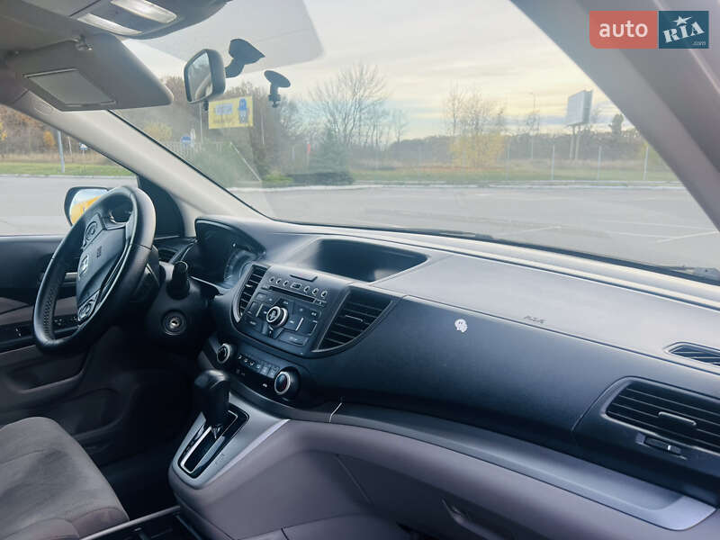 Позашляховик / Кросовер Honda CR-V 2014 в Полтаві