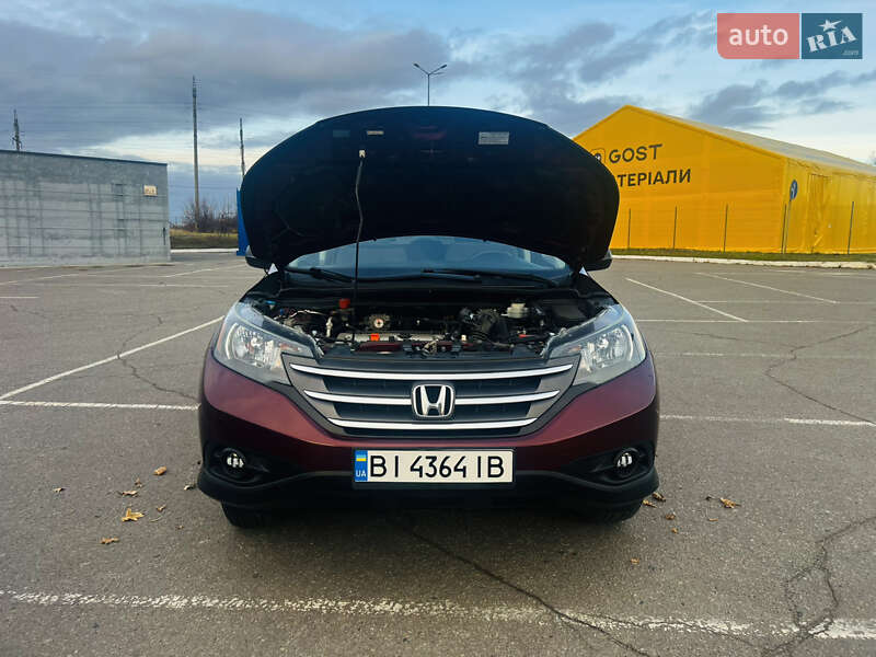 Позашляховик / Кросовер Honda CR-V 2014 в Полтаві