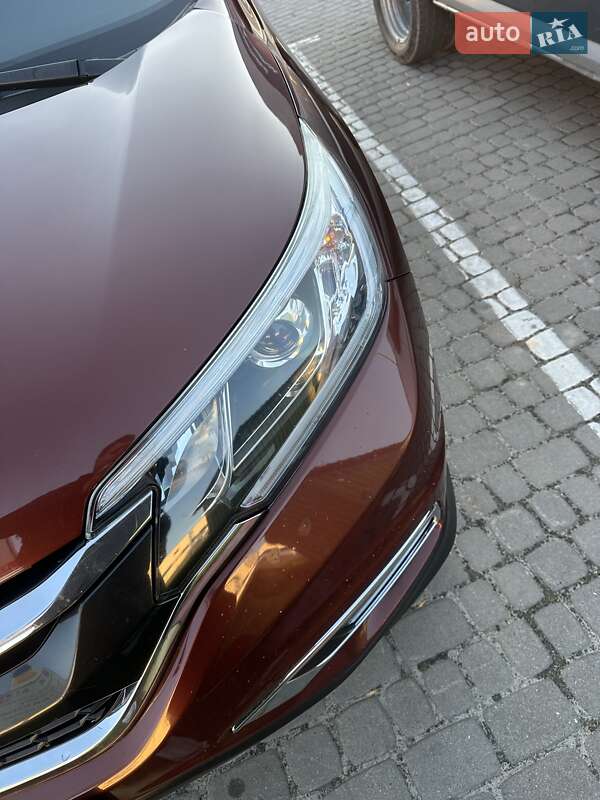 Внедорожник / Кроссовер Honda CR-V 2015 в Львове