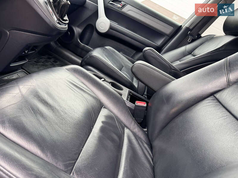 Внедорожник / Кроссовер Honda CR-V 2008 в Ахтырке фото 27 Внедорожник / Кроссовер Honda CR-V 2008 в Ахтырке