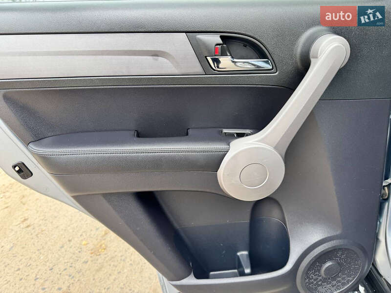 Внедорожник / Кроссовер Honda CR-V 2008 в Ахтырке фото 30 Внедорожник / Кроссовер Honda CR-V 2008 в Ахтырке