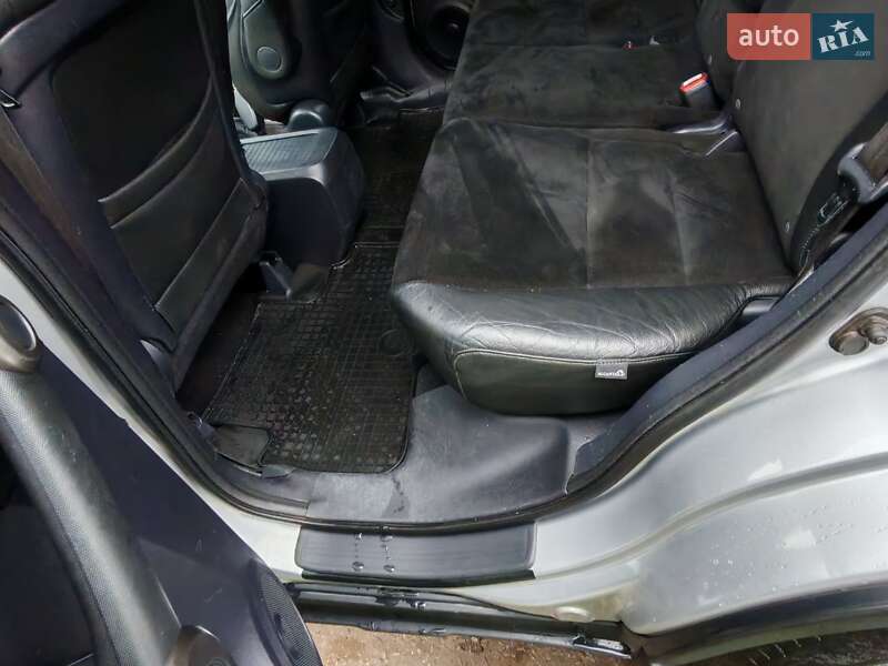 Позашляховик / Кросовер Honda CR-V 2010 в Городенці фото 15 Позашляховик / Кросовер Honda CR-V 2010 в Городенці