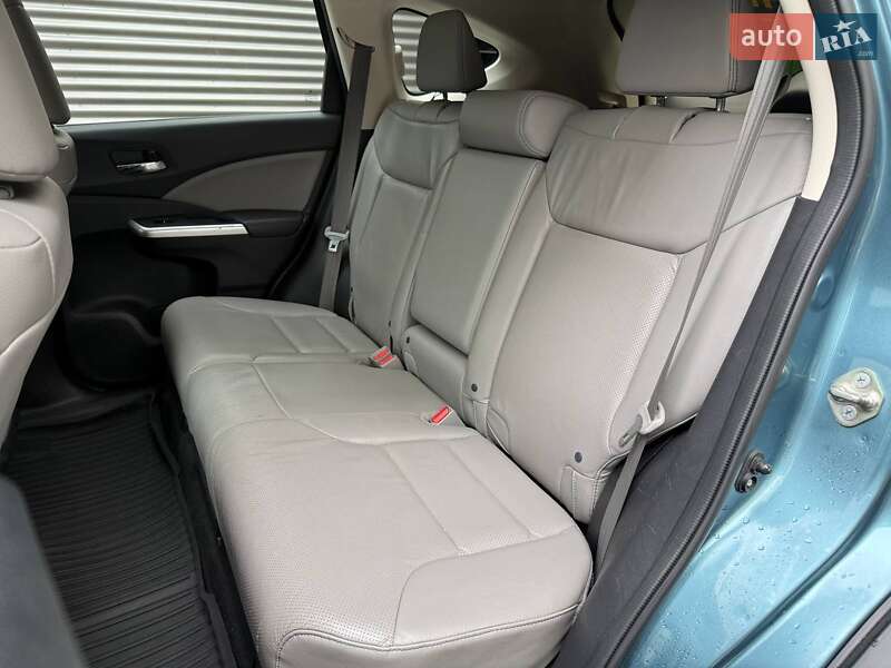 Позашляховик / Кросовер Honda CR-V 2016 в Києві