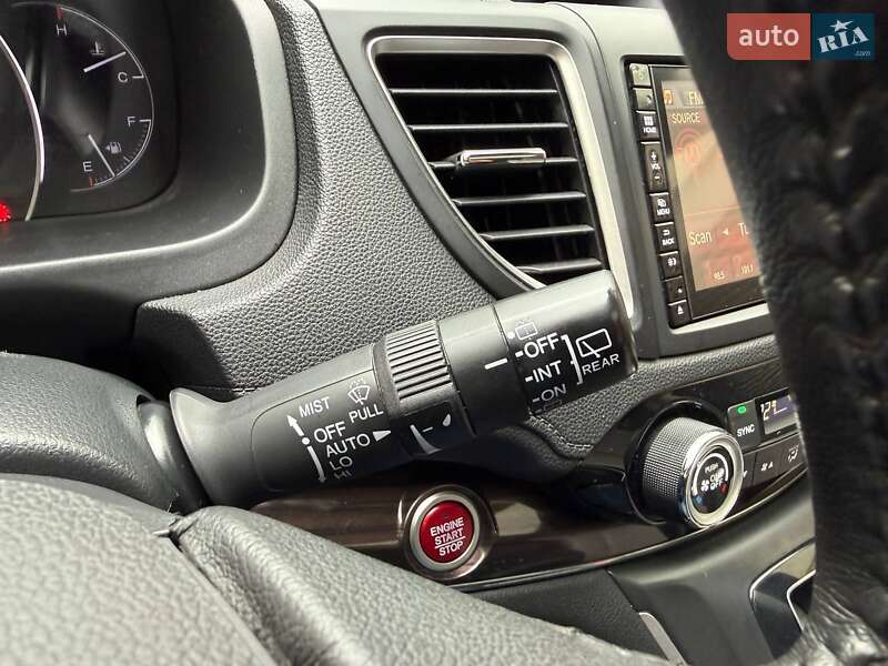 Позашляховик / Кросовер Honda CR-V 2016 в Києві