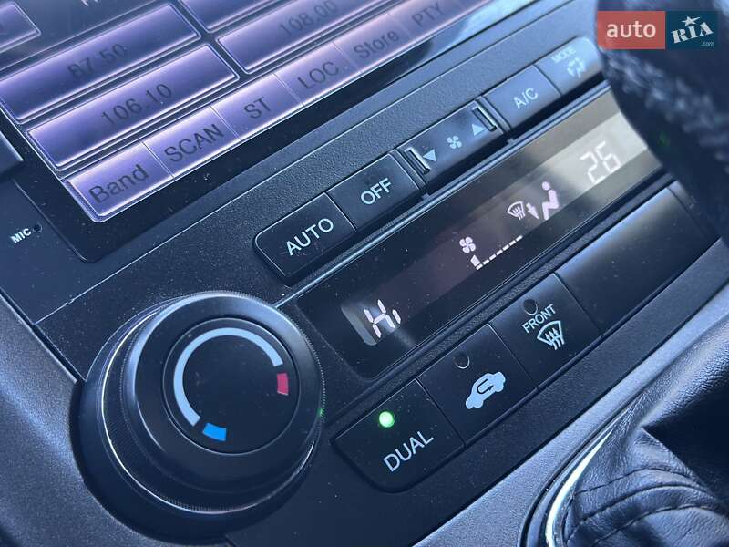 Внедорожник / Кроссовер Honda CR-V 2012 в Дрогобыче