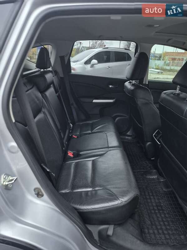 Внедорожник / Кроссовер Honda CR-V 2016 в Киеве