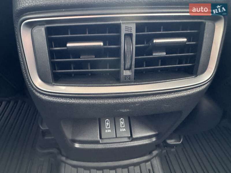 Позашляховик / Кросовер Honda CR-V 2018 в Києві фото 46 Позашляховик / Кросовер Honda CR-V 2018 в Києві