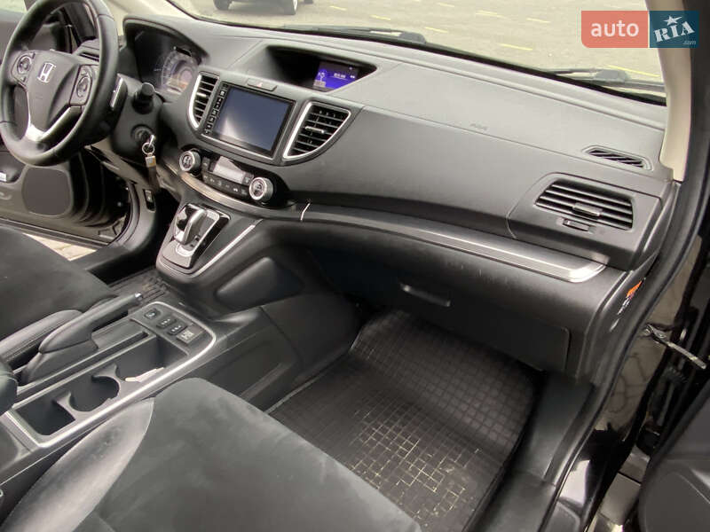 Позашляховик / Кросовер Honda CR-V 2015 в Чернівцях