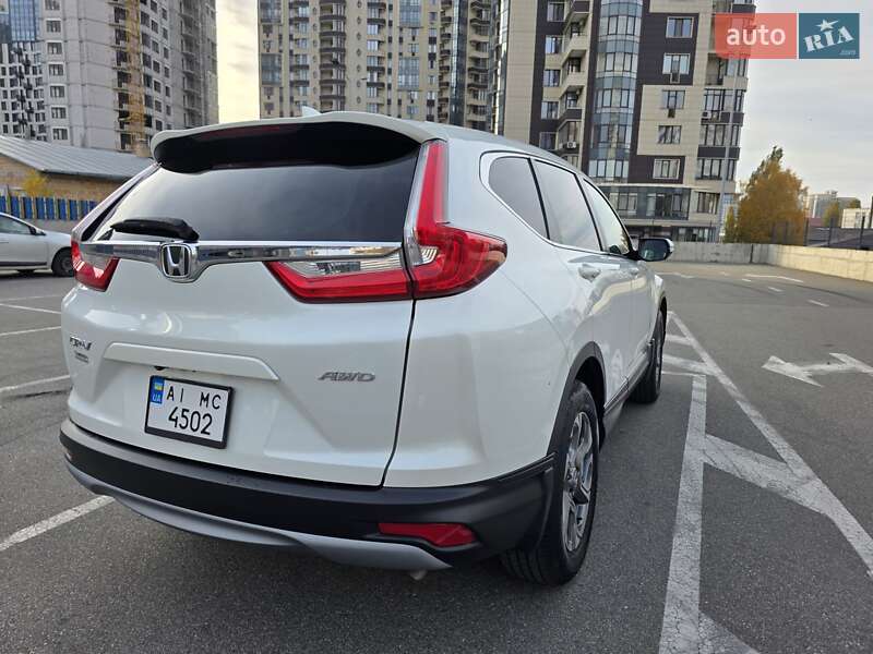Позашляховик / Кросовер Honda CR-V 2018 в Києві