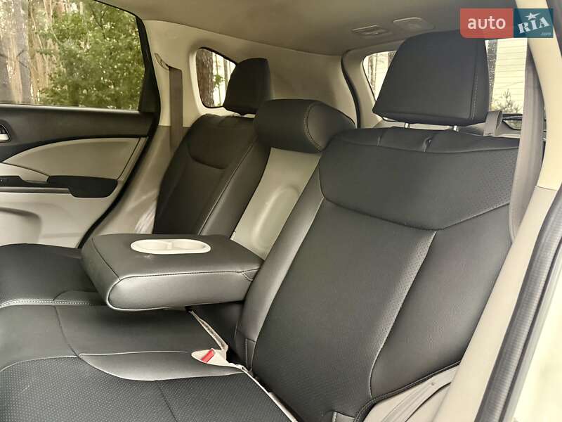 Внедорожник / Кроссовер Honda CR-V 2015 в Киеве