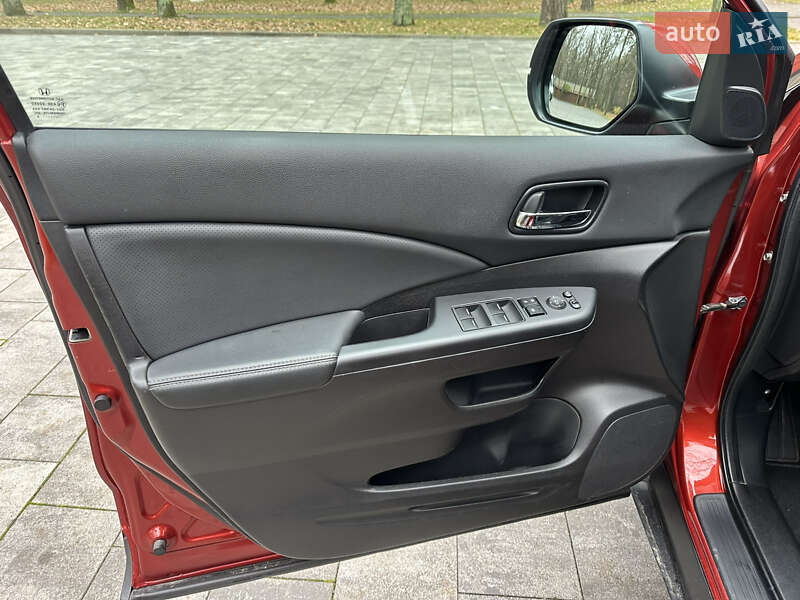 Внедорожник / Кроссовер Honda CR-V 2016 в Луцке