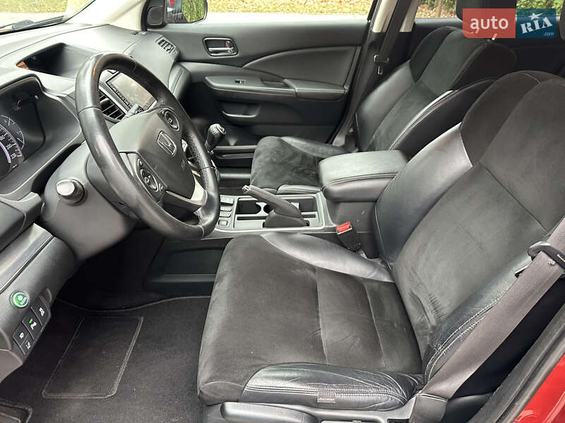 Внедорожник / Кроссовер Honda CR-V 2016 в Луцке