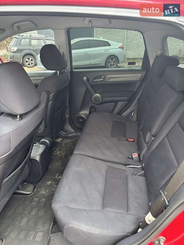 Позашляховик / Кросовер Honda CR-V 2010 в Полтаві