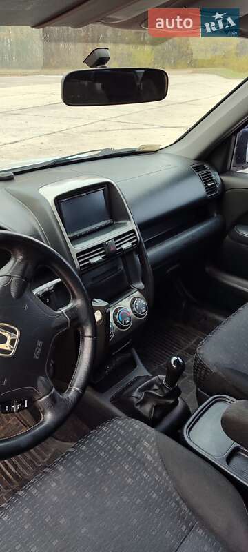 Внедорожник / Кроссовер Honda CR-V 2005 в Каневе