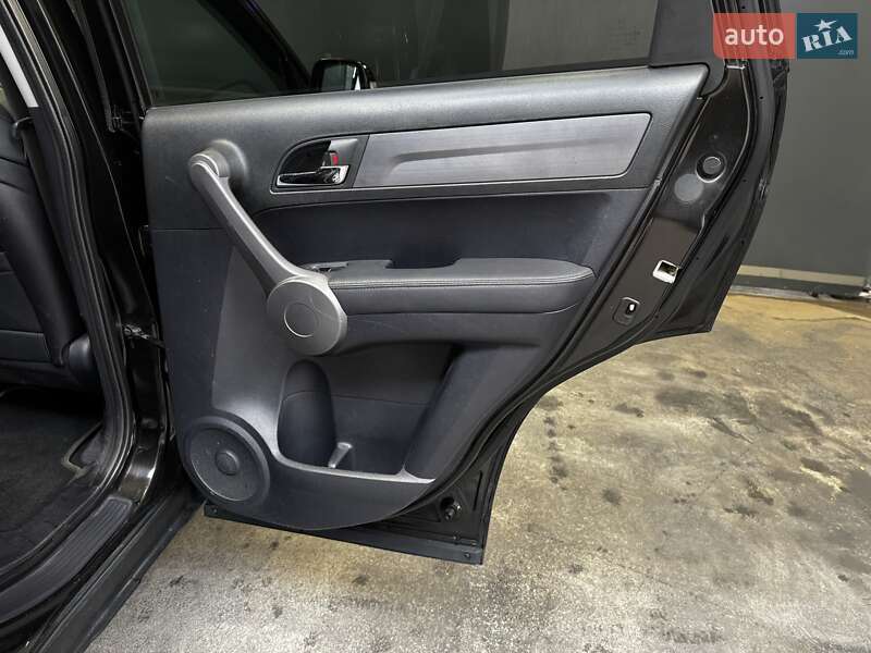 Внедорожник / Кроссовер Honda CR-V 2008 в Киеве фото 43 Внедорожник / Кроссовер Honda CR-V 2008 в Киеве