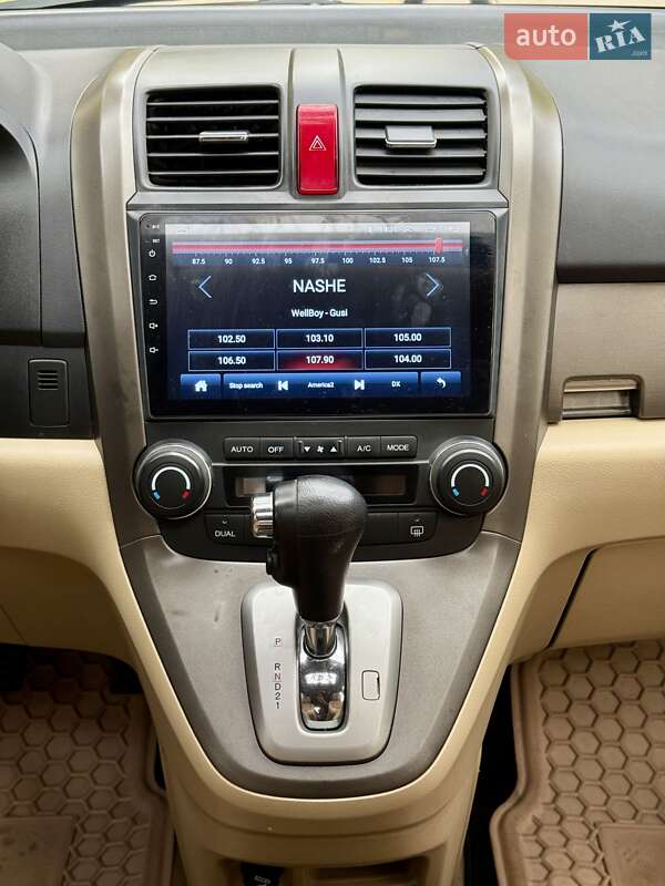 Позашляховик / Кросовер Honda CR-V 2008 в Києві