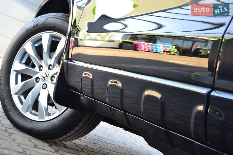 Позашляховик / Кросовер Honda CR-V 2011 в Дрогобичі