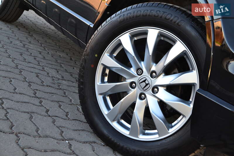 Позашляховик / Кросовер Honda CR-V 2011 в Дрогобичі