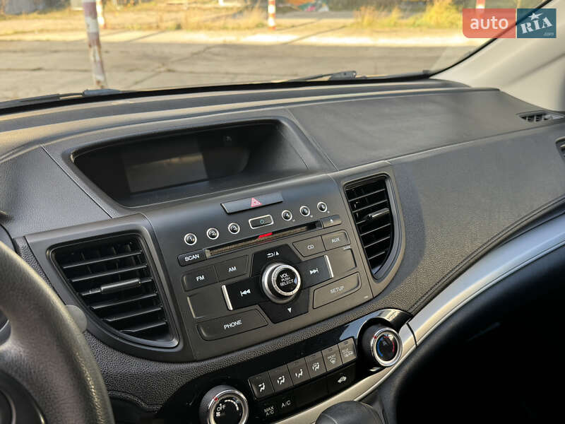 Внедорожник / Кроссовер Honda CR-V 2016 в Ковеле фото 39 Внедорожник / Кроссовер Honda CR-V 2016 в Ковеле