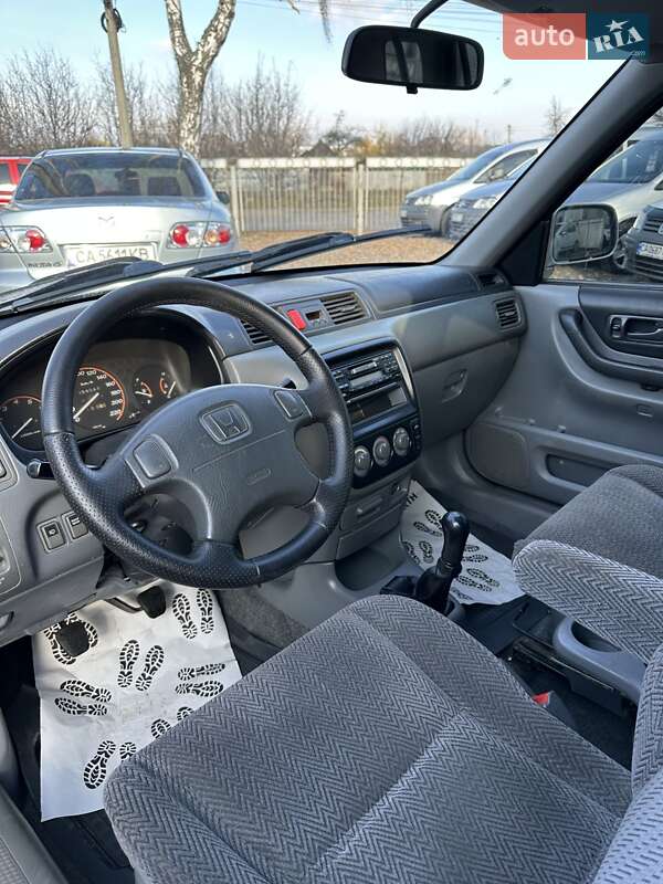 Позашляховик / Кросовер Honda CR-V 1998 в Смілі фото 19 Позашляховик / Кросовер Honda CR-V 1998 в Смілі