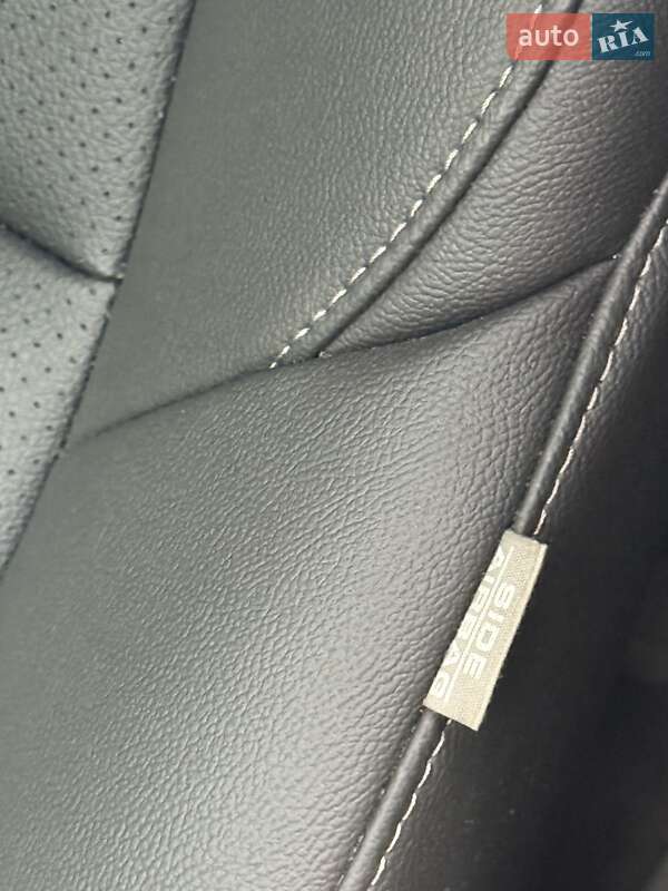 Позашляховик / Кросовер Honda CR-V 2015 в Києві