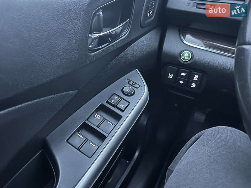 Внедорожник / Кроссовер Honda CR-V 2016 в Нежине фото 37 Внедорожник / Кроссовер Honda CR-V 2016 в Нежине