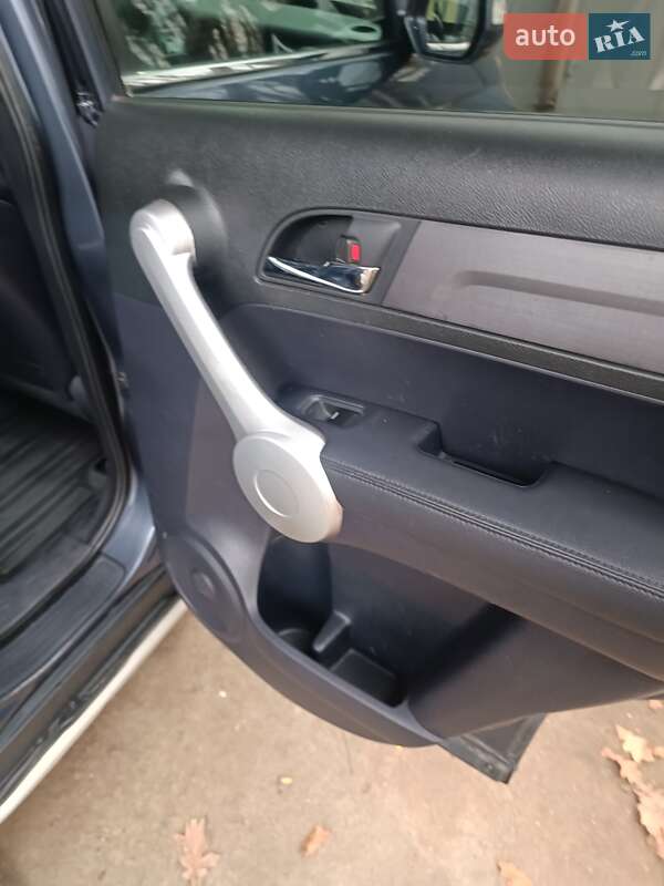 Позашляховик / Кросовер Honda CR-V 2007 в Южноукраїнську