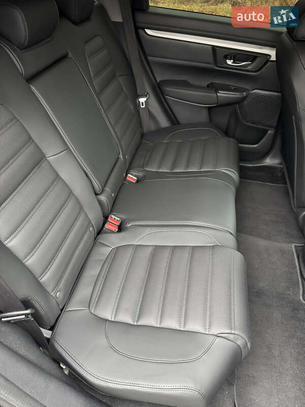 Внедорожник / Кроссовер Honda CR-V 2018 в Киеве