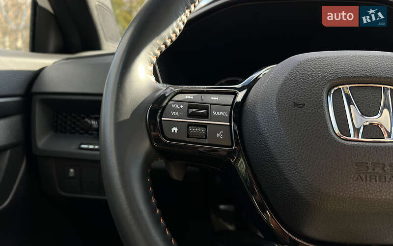 Внедорожник / Кроссовер Honda CR-V 2023 в Львове