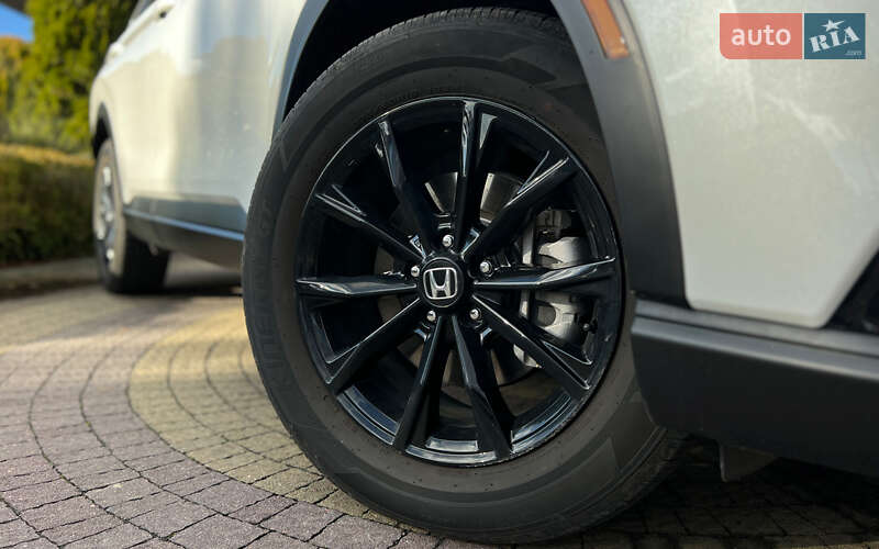Внедорожник / Кроссовер Honda CR-V 2023 в Львове