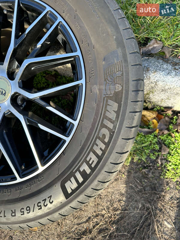 Внедорожник / Кроссовер Honda CR-V 2011 в Черкассах