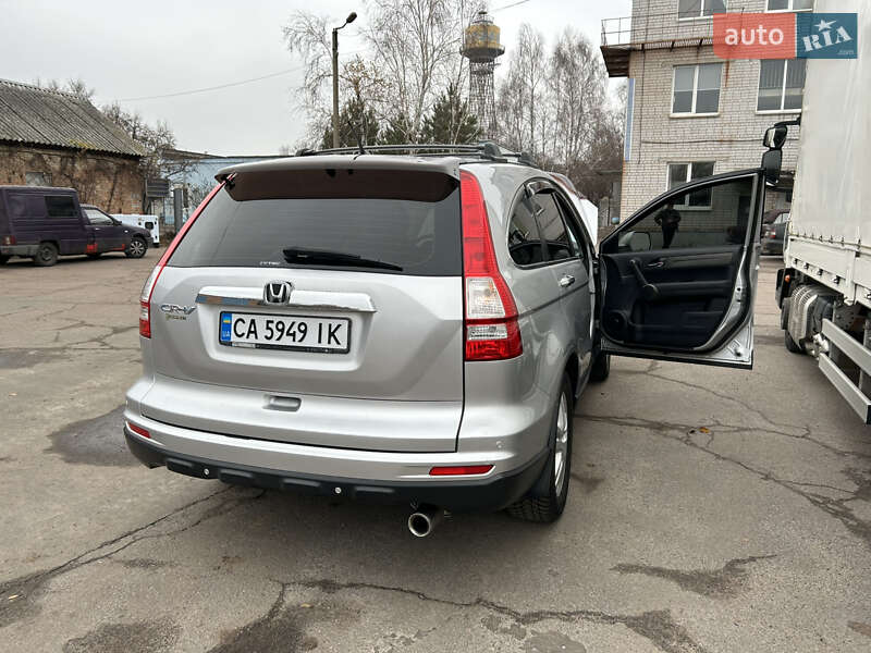 Внедорожник / Кроссовер Honda CR-V 2011 в Черкассах