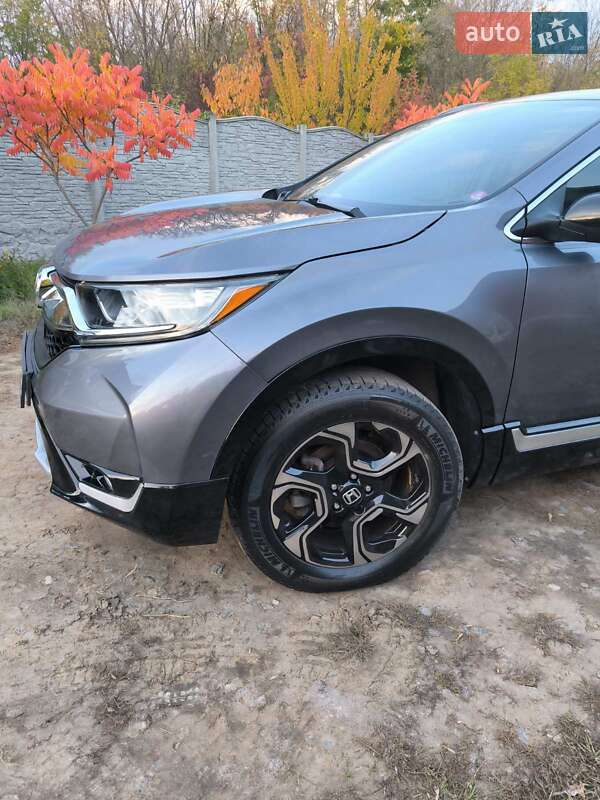 Позашляховик / Кросовер Honda CR-V 2016 в Полтаві