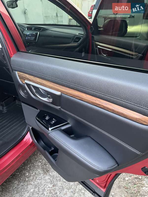 Позашляховик / Кросовер Honda CR-V 2018 в Києві